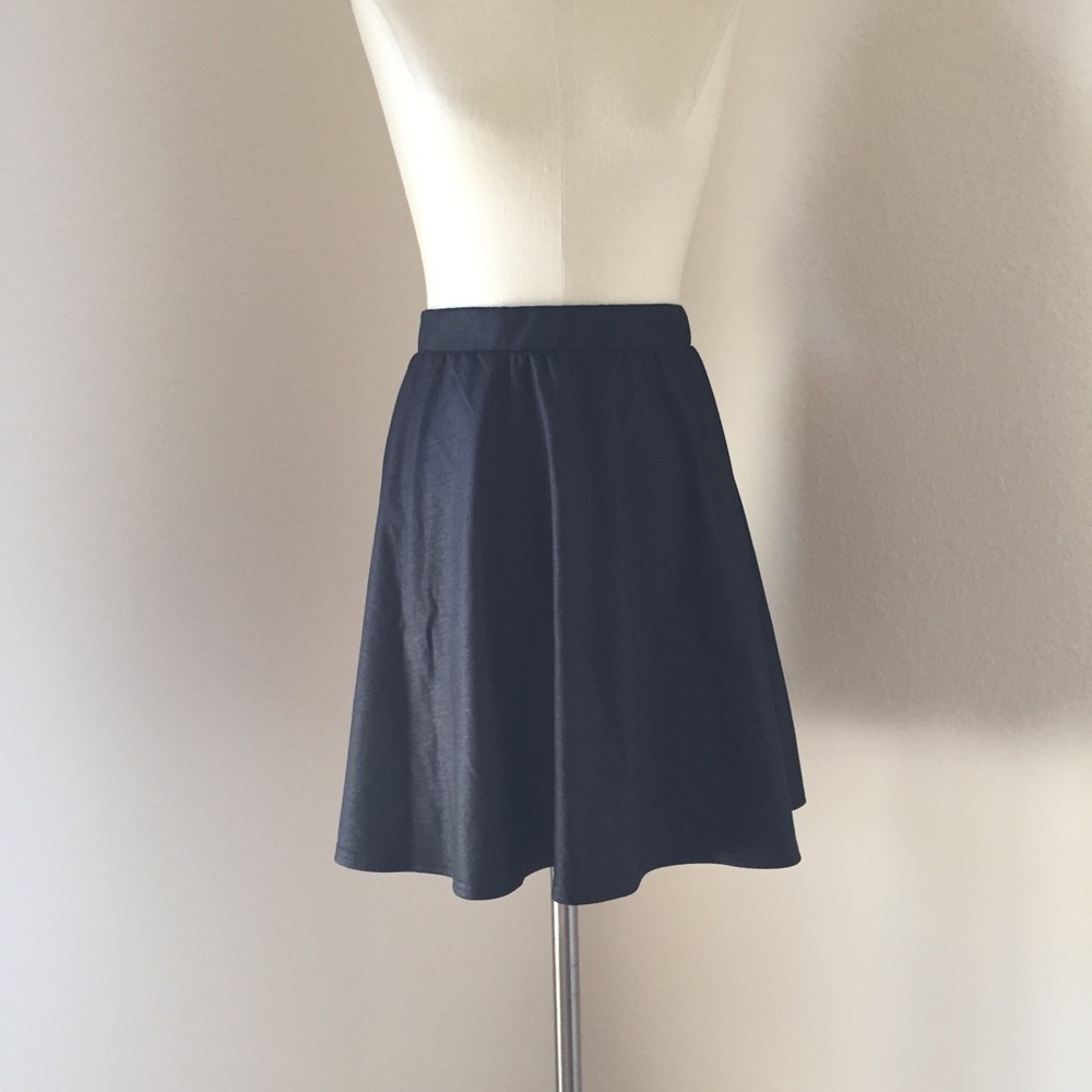 NWT black full skirt